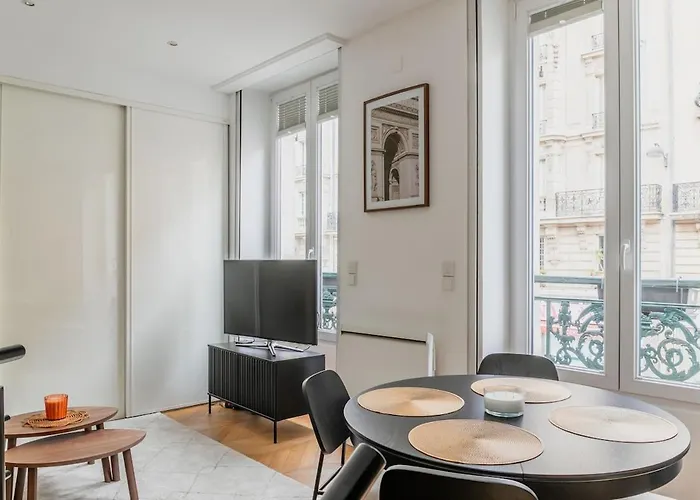 Apartman Elegant Parisian Near Eiffel Tower Párizs